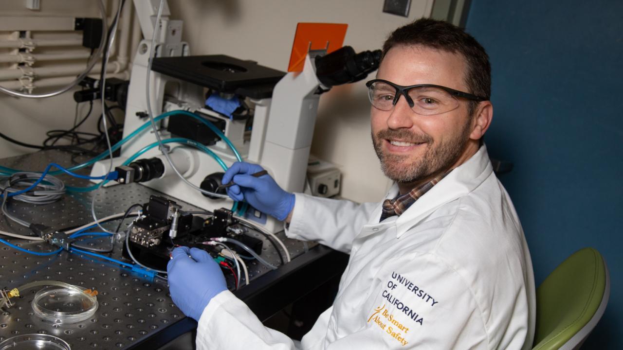 In his new lab at UC Davis, Assistant Professor Lucas Smith hopes to develop therapies that alleviate neuromuscular disorders and restore healthy muscle regeneration. David Slipher/UC Davis Picture of Lucas